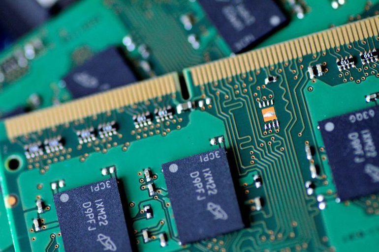 Ông lớn công nghệ, hãng xe méo mặt vì thiếu chip