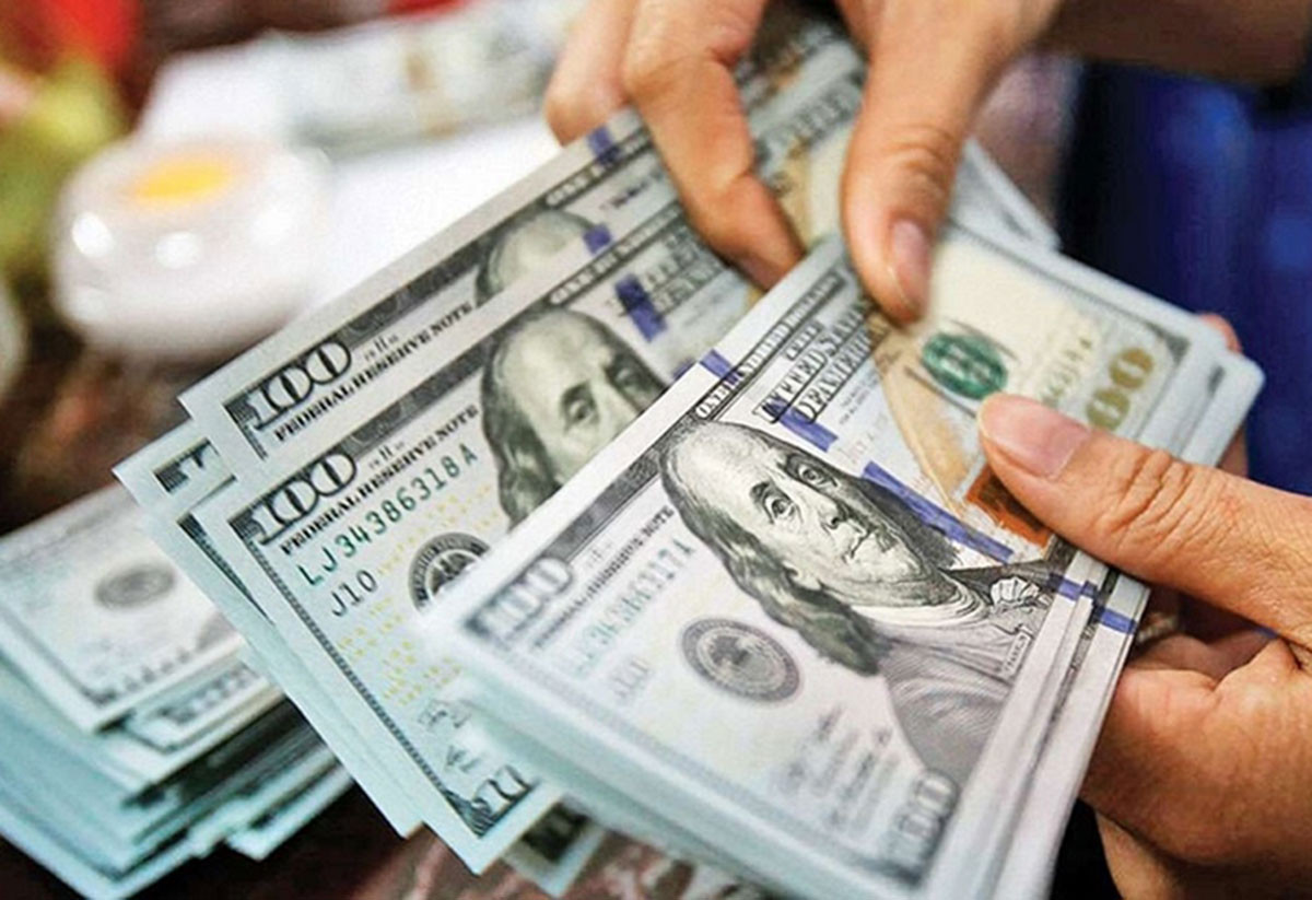 Bản tin tài chính sáng 14/9: Giá dầu tăng, USD neo cao, vàng đi xuống