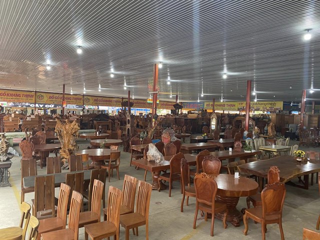 Xuất khẩu khó, ngành gỗ ‘quay xe’