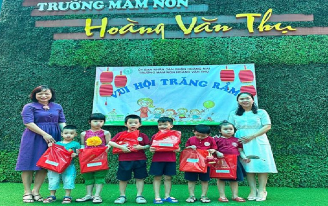 Trường Mầm non Hoàng Văn Thụ (Hà Nội): Nhiều hoạt động vui Trung thu