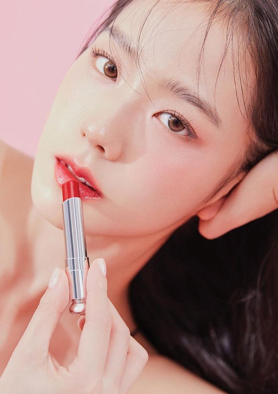 6 sai lầm thường thấy khi trang điểm khiến khuôn mặt của nàng mệt mỏi thiếu sức sống