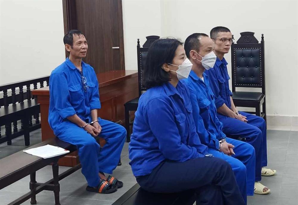 2 đôi tình nhân liên quan vụ nổ súng tại khu nhà trọ ở Hà Nội
