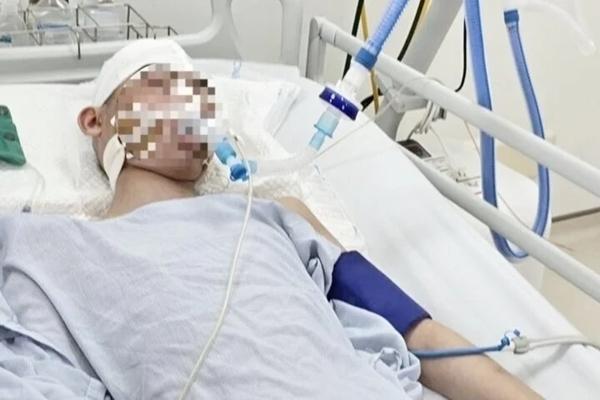 Tin mới nhất về ức khỏe nam sinh lớp 8 bị đánh chấn thương sọ não