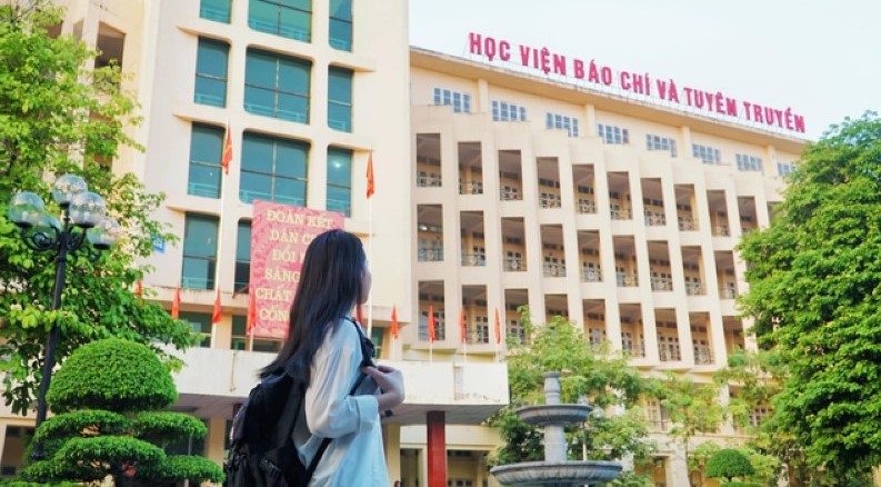 Thêm nhiều trường đại học công bố điểm sàn năm 2024